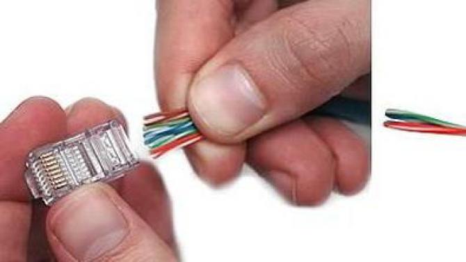 Ako krimpovať krútený dvojlinkový internetový kábel s kliešťami a bez nich